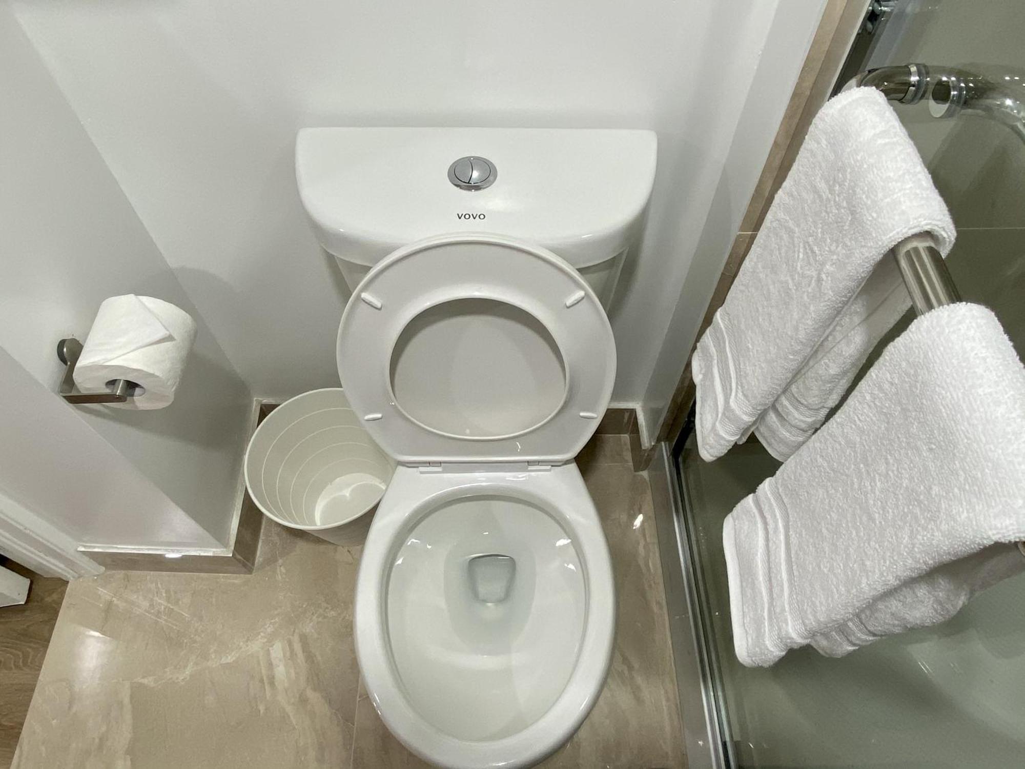 Affordable Room With Free Parking In Newmarket On Esterno foto